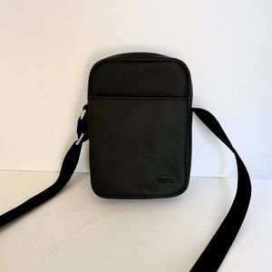 Lacoste Men's Classic Petit Piqué Vertical Zip Bag